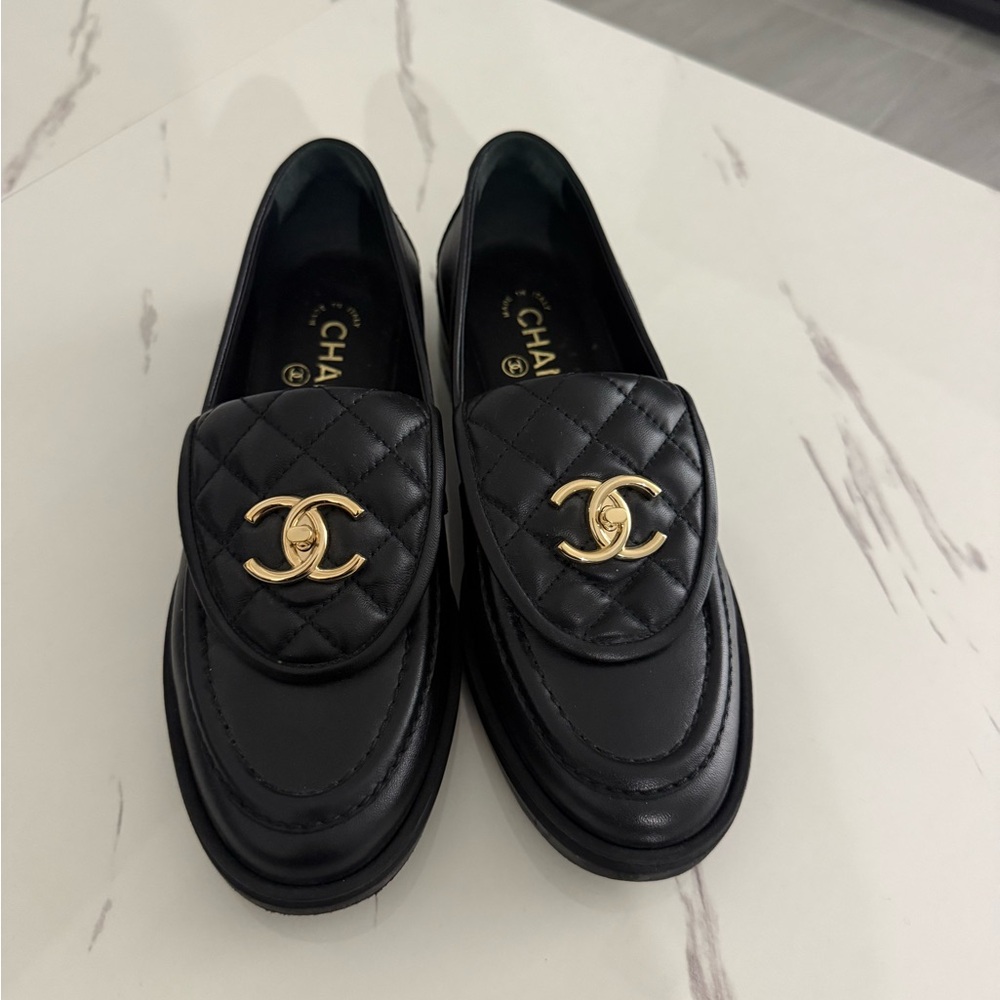 Authentic Chanel Black Loafers with interlock includes box, dust bag, receipt